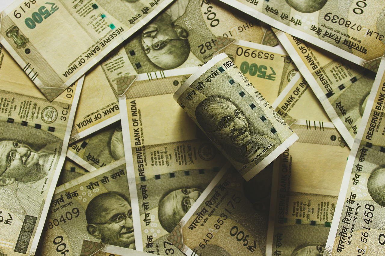 Currency News: 2 Reasons Why The Rupee is Slipping Against Major Currencies