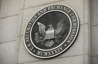 SEC Seizes Over 100 Cellphones From Wall Street Personnel to Investigate Insider Trading