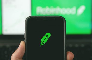 Sam Bankman-Fried’s FTX Is Reportedly Planning To Acquire Robinhood
