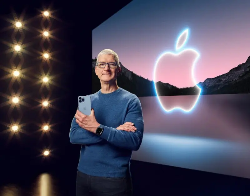 Apple iPhone 14 Tim Cook