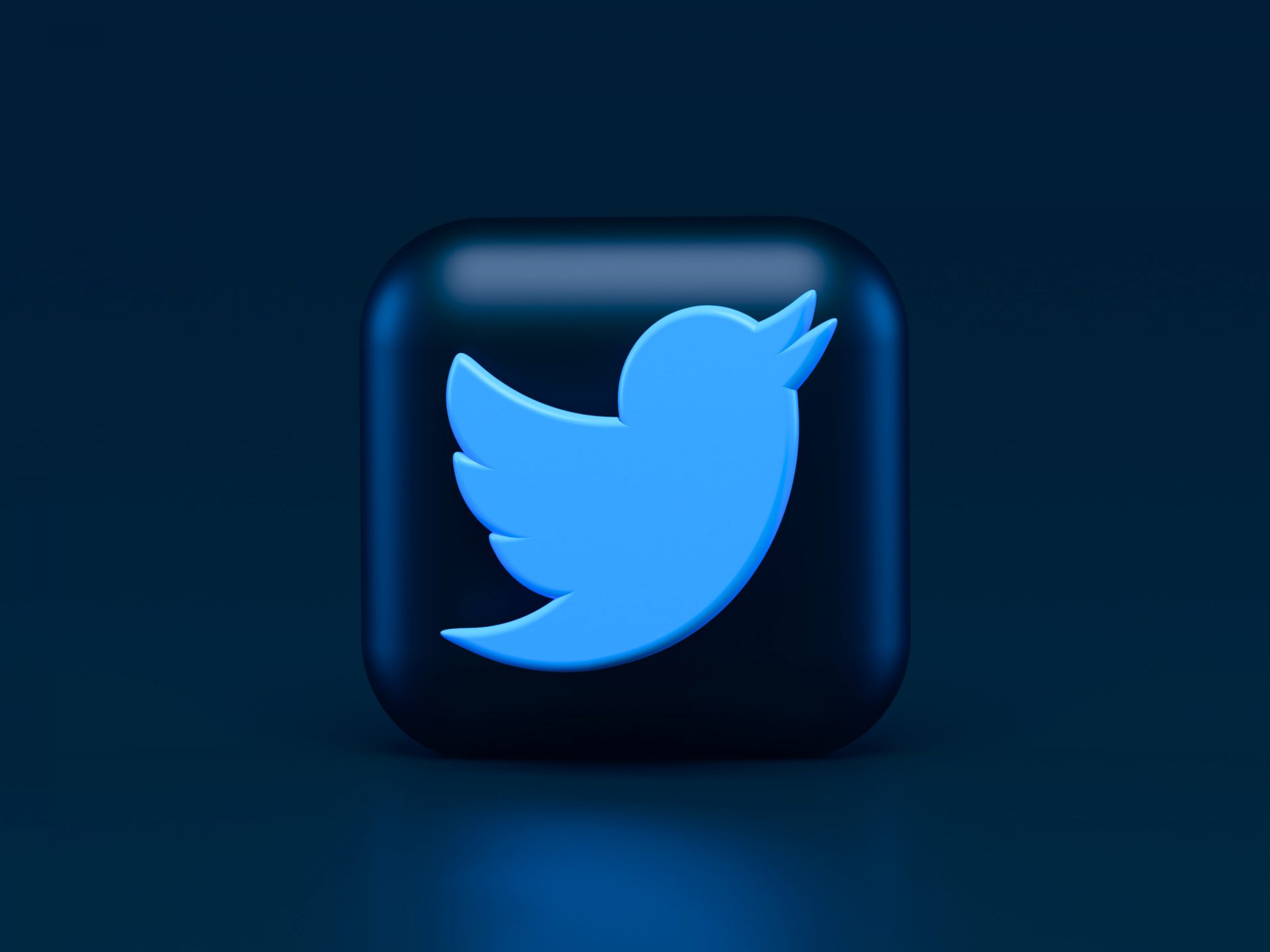 توییتر دسترسی کارمندان به ابزارهای اجرای محتوا را کاهش می دهد