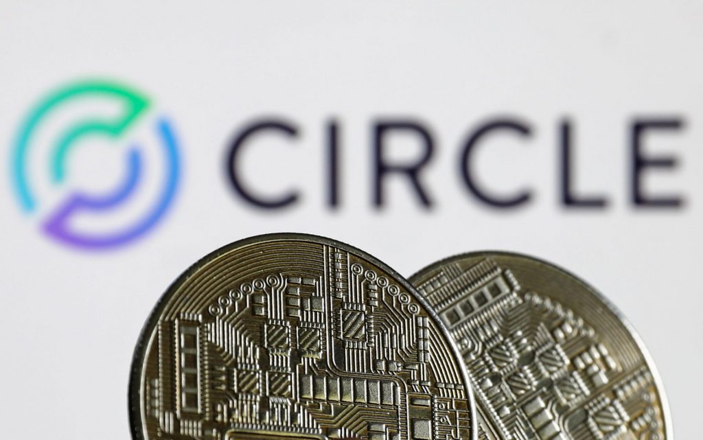 USDC Issuer Circle to Push Out its Euro Coin to Solana in 2023