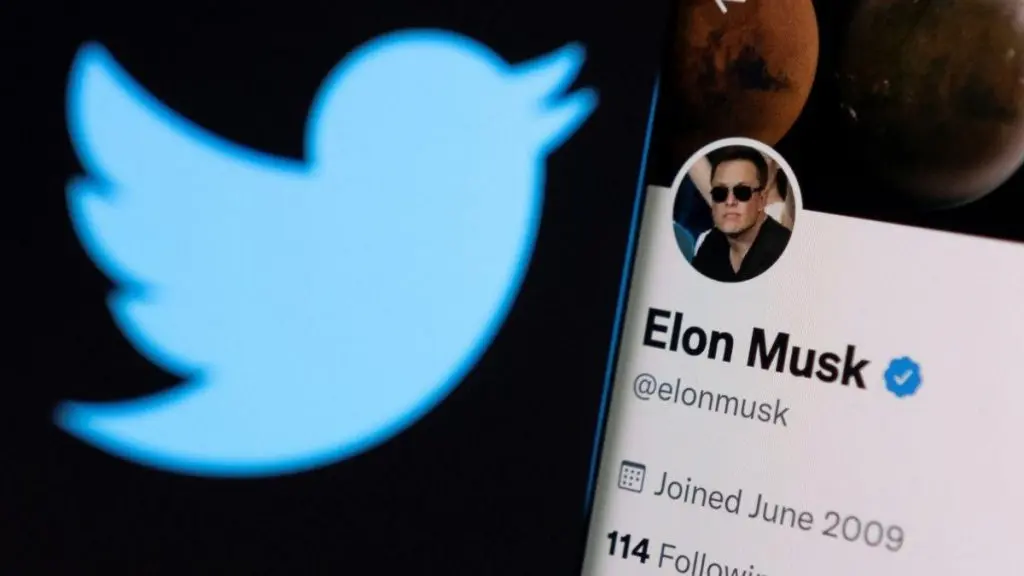 Elon Musk's Verification Twitter account with logo