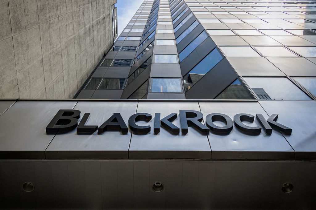 دولت ایالات متحده در حال بررسی BlackRock برای سرمایه گذاری های چینی است