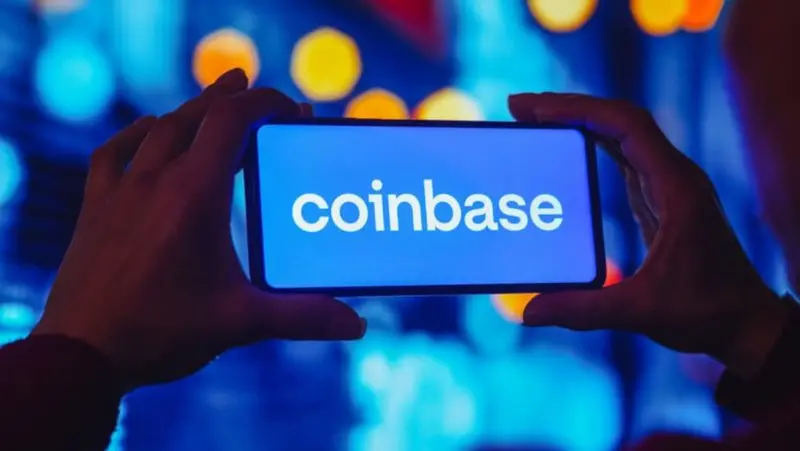 Coinbase tumbles after SEC warns of securities violations