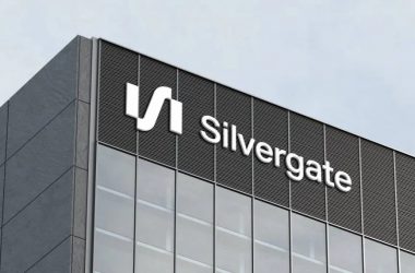 Crypto․Com Suspends US Dollar Transfers via Silvergate