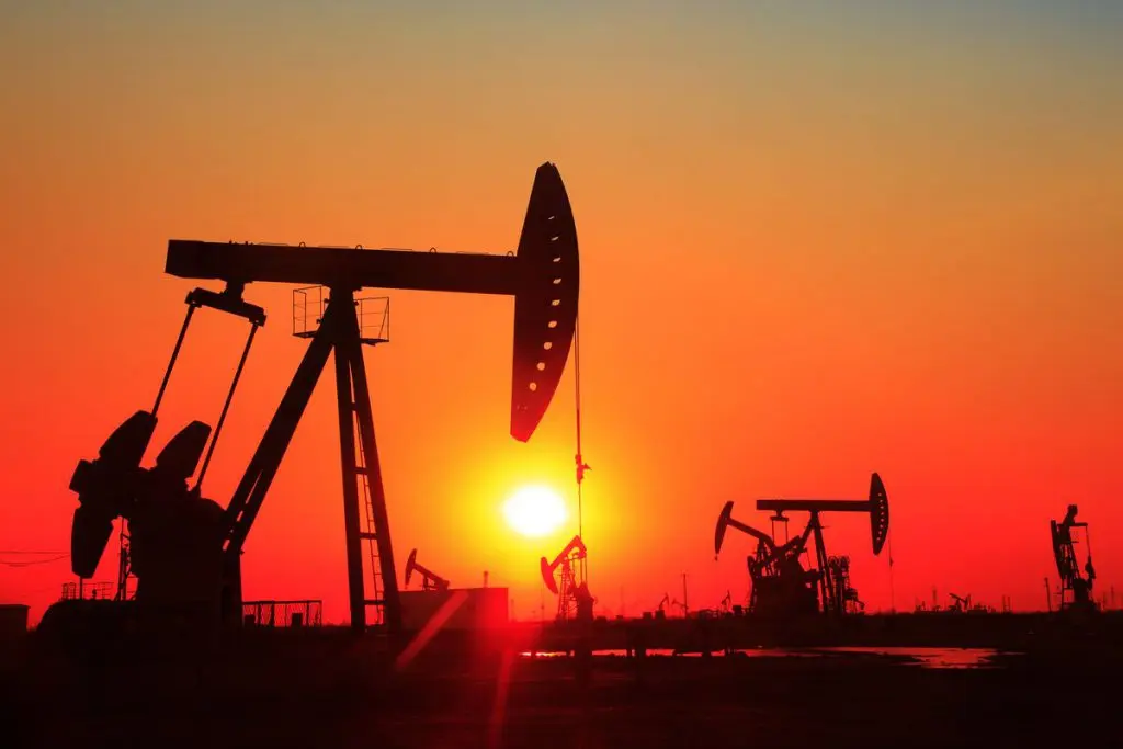 Saudi Arabia, Russia, UAE, Iraq, Kuwait, Oman, Algeria to Cut Oil Production Output Until 2023 End