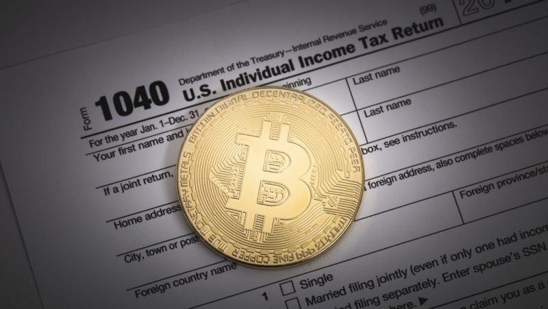 Does Coinbase Report to IRS?