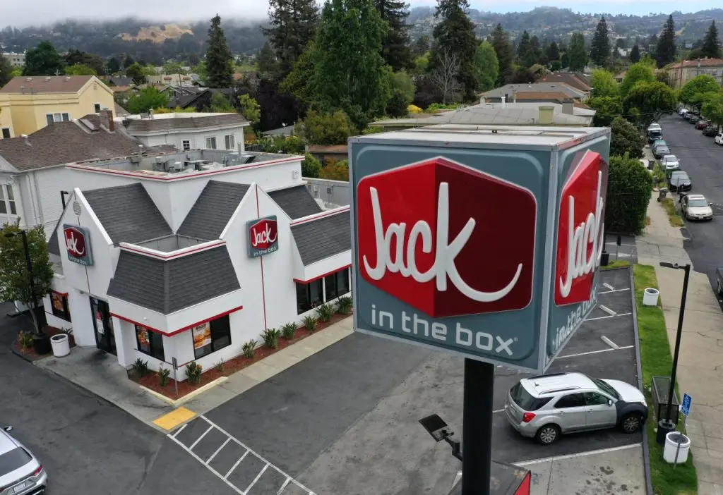 Does Jack in the Box Take Apple Pay?