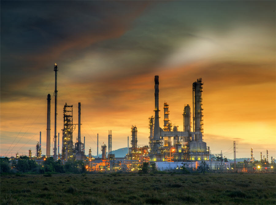 Saudi Oil Plant