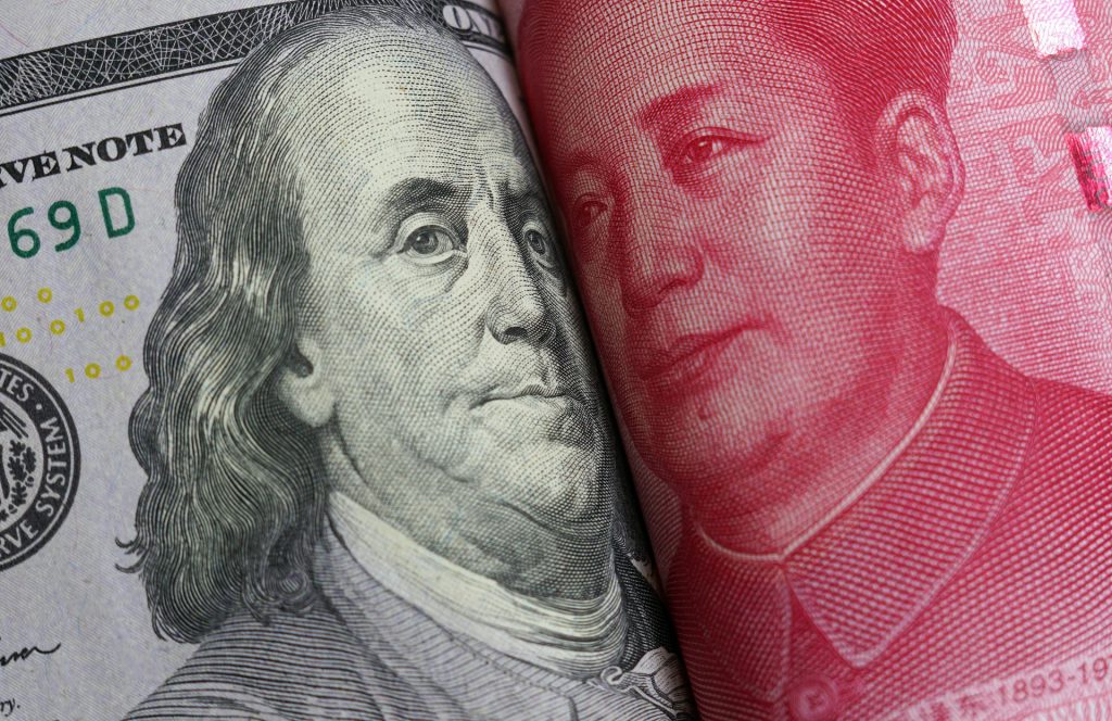دلار آمریکا واحد پول یوان چین