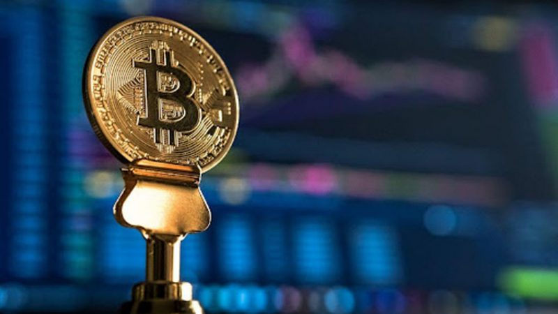 Bitcoin Breaches $30,000, Surges By 11%