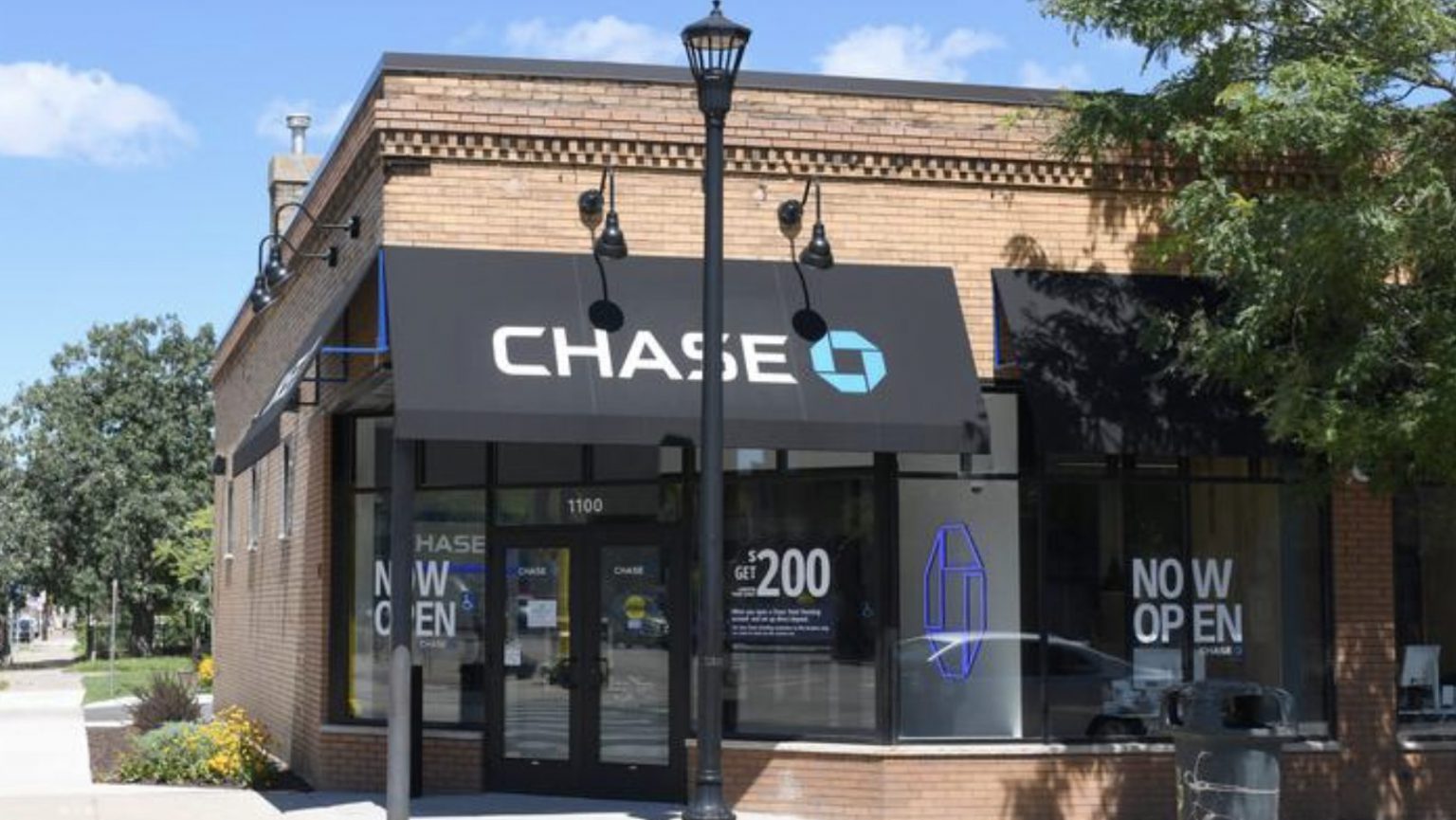 Does Chase Bank Have a Notary?
