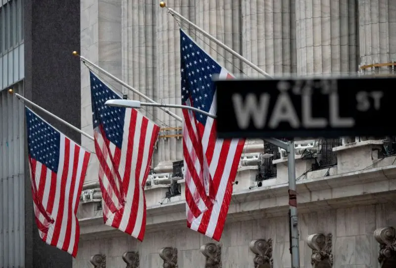 61% Of Americans Are Living Paycheck to Paycheck: Report
