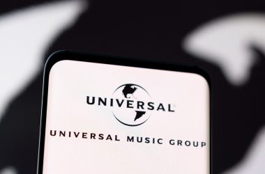 Universal Music and Google Engage in Discussions to Counter AI Deep Fakes