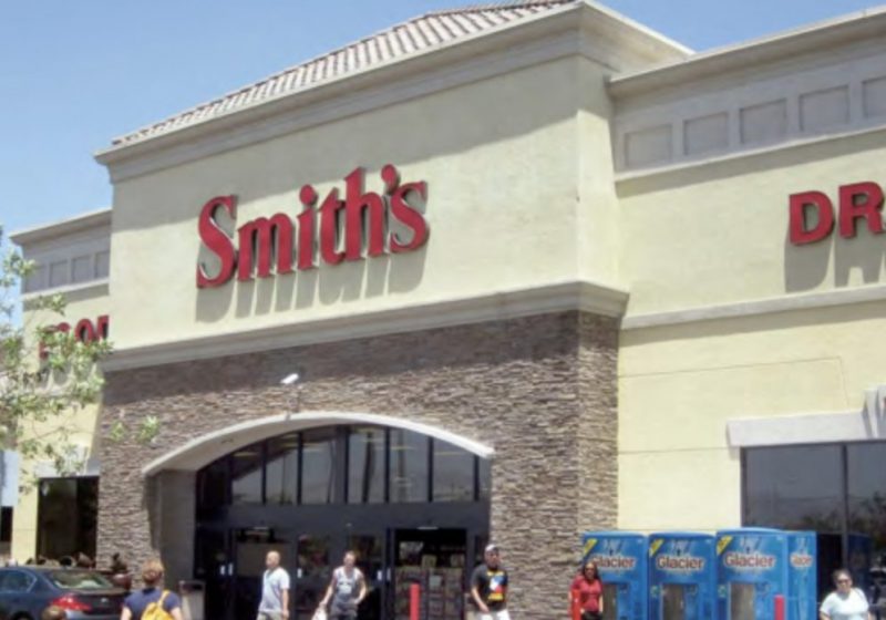 Does Smiths Take Apple Pay?