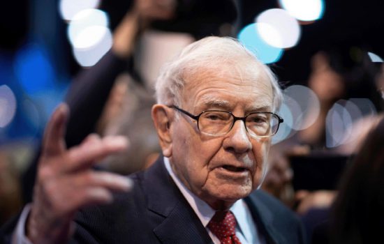 warren buffet usd us dollar brics stock market dividends