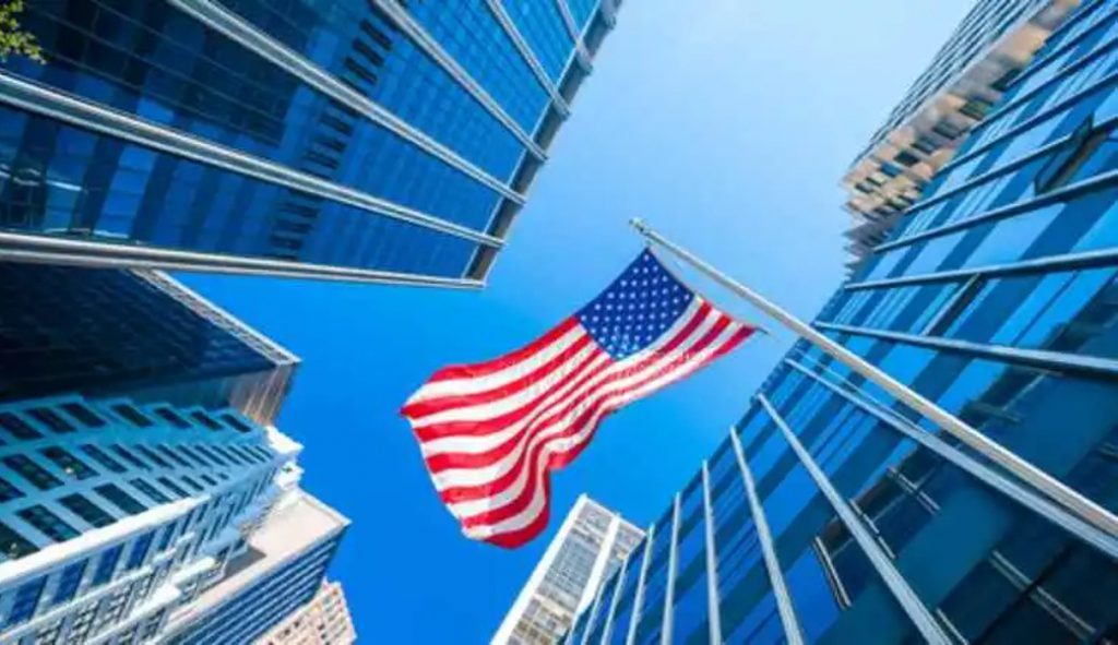 پرچم اقتصاد آمریکا سقف بدهی دیوار استریت