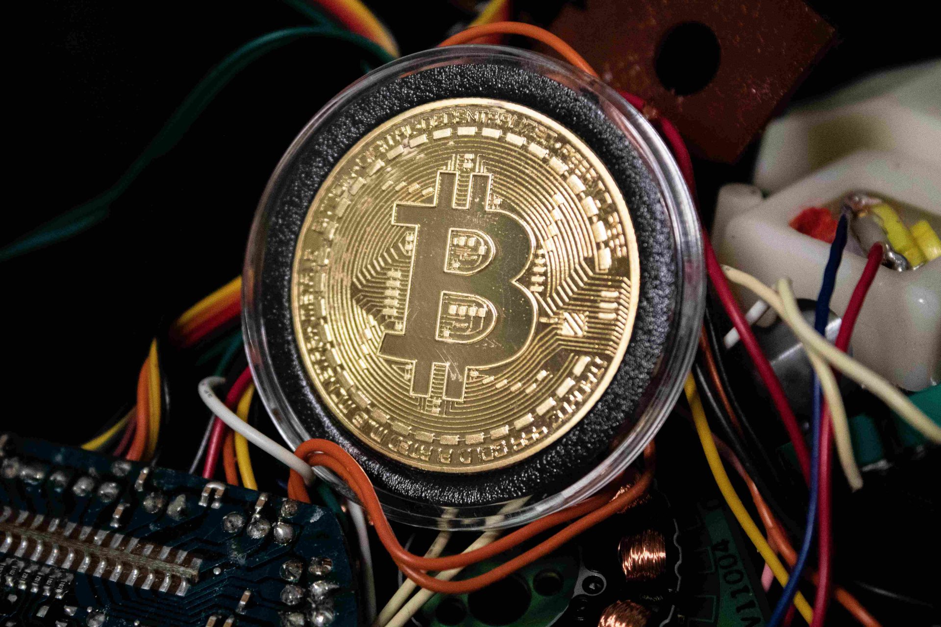 Bitcoin, Ethereum battles a ‘PVP Market’ Amidst Drying Spot Volumes