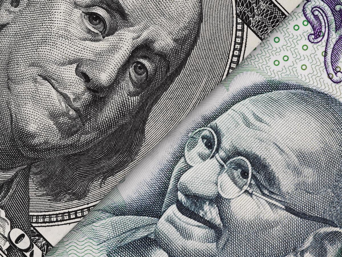 چه زمانی 1 دلار آمریکا به 100 روپیه هند می رسد؟