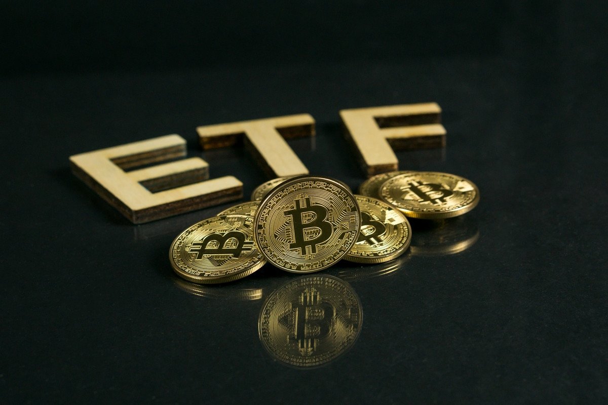 با غلبه بر اعتماد صنعت، جستجوهای گوگل ETF بیت کوین افزایش می یابد