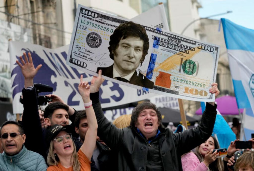دلار آمریکا، رئیس جمهور آرژانتین خاویر مایلی بریکس پزو