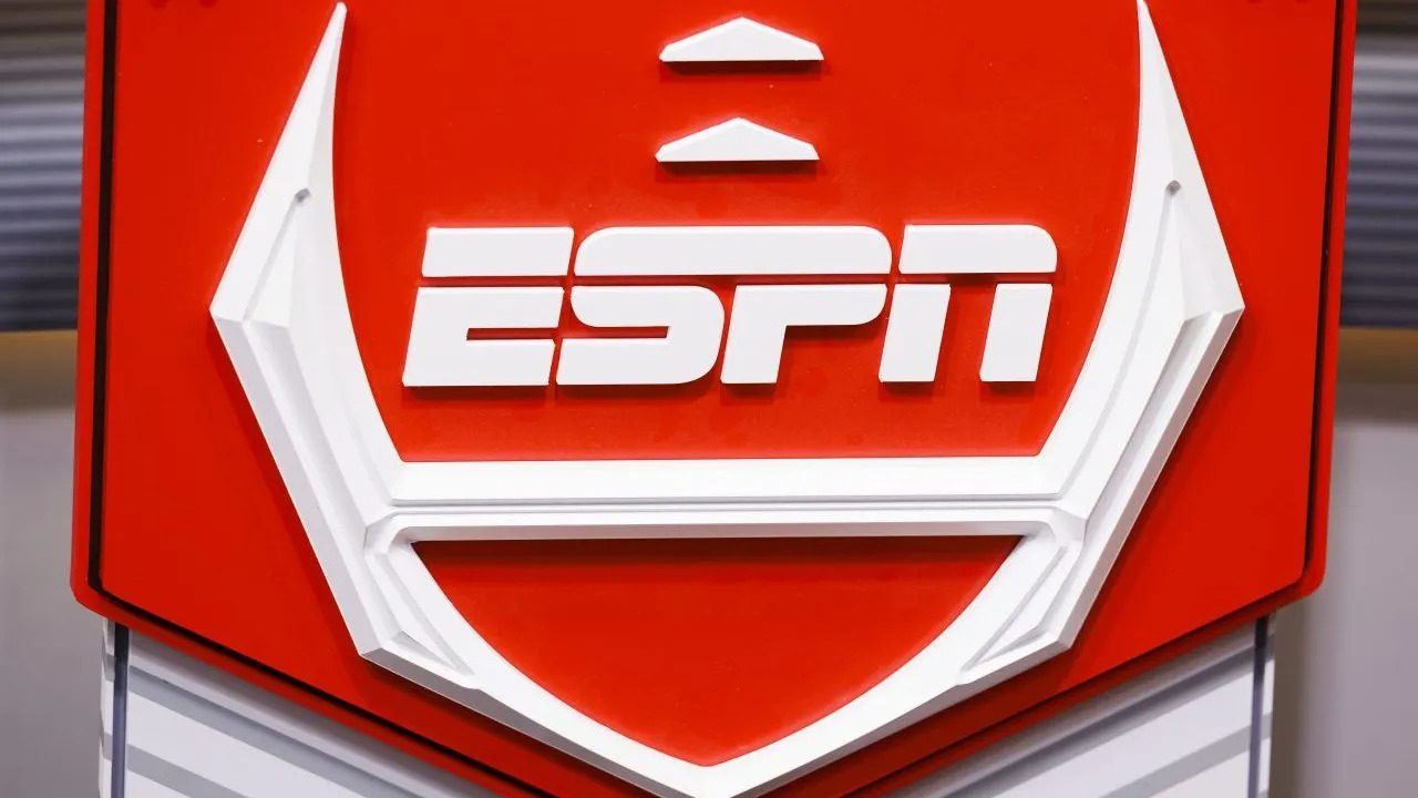 ESPN در DirecTV چه کانالی است؟