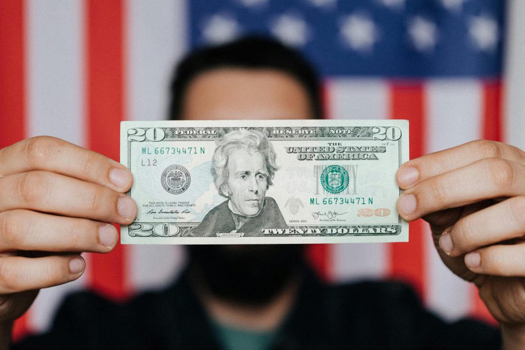 پرچم اسکناس دلار آمریکا