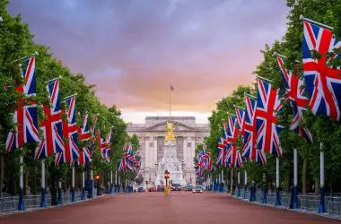 UK Economy Falls Into Recession