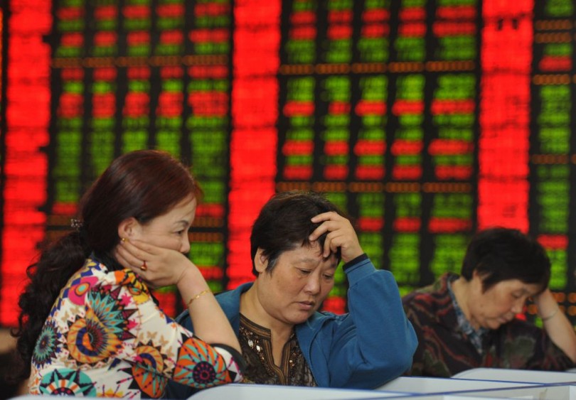 China’s Stock Market Faces $1 Trillion Losses in 2 Weeks