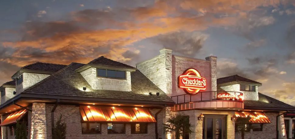 Does Cheddars Take Apple Pay?