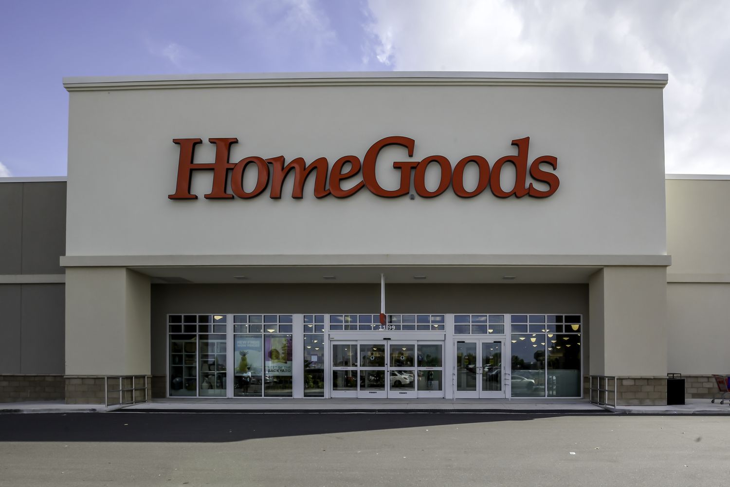 Does HomeGoods Take Apple Pay?