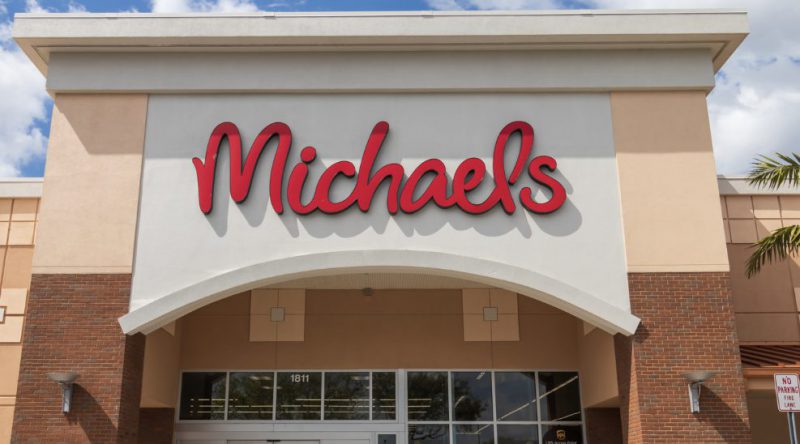 Does Michaels Sell Fabric?