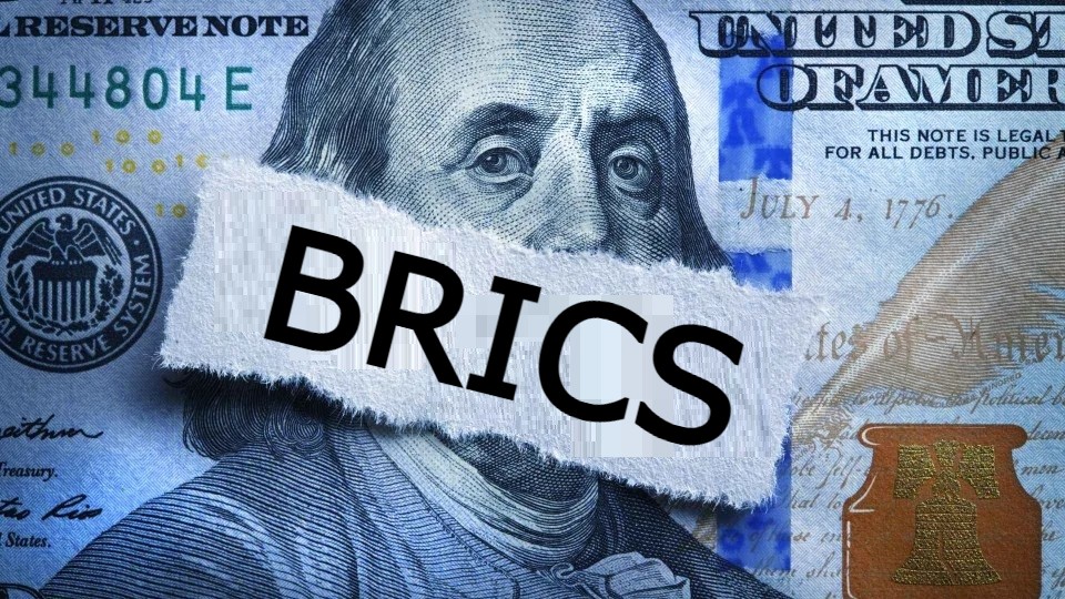 BRICS: U.S. Dollar in World Reserves Fall Below 60%