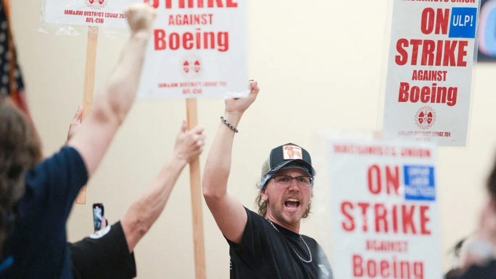 boeing union members strike