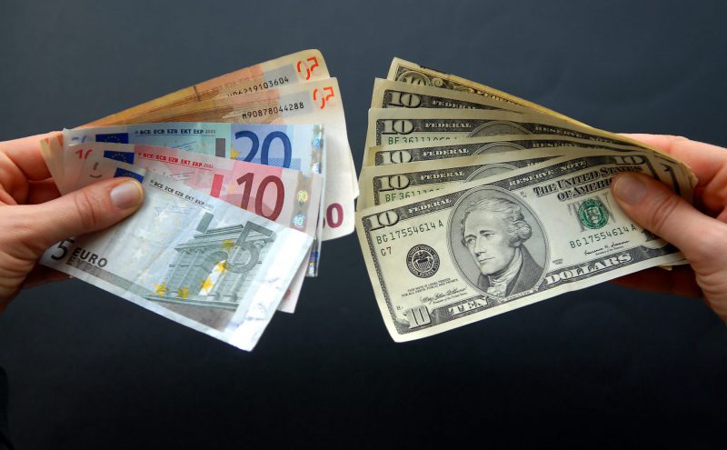 us dollar euro currency notes bills usd