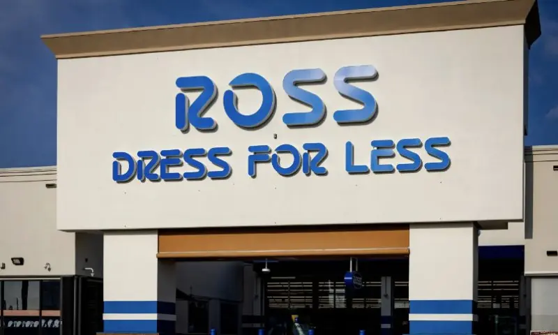 Does Ross have a Credit Card? Does Ross have a Credit Card?