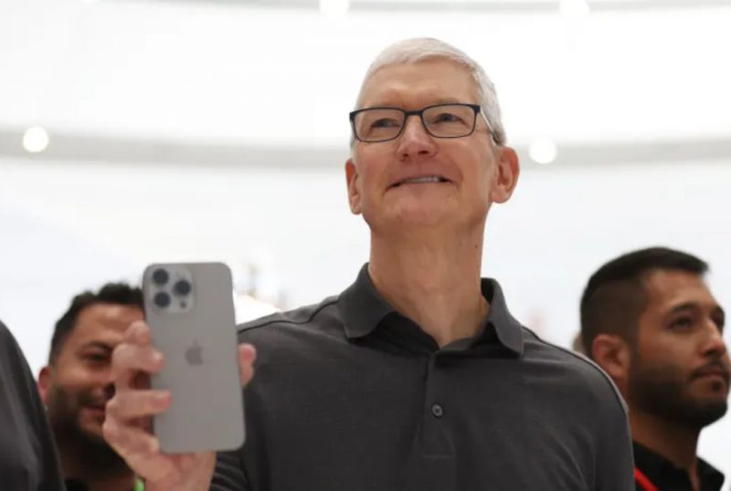 tim cook apple ceo iphone