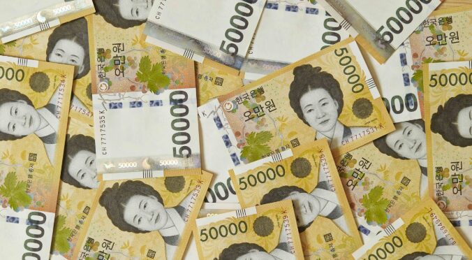 South Korean 50,000 won banknotes scattered