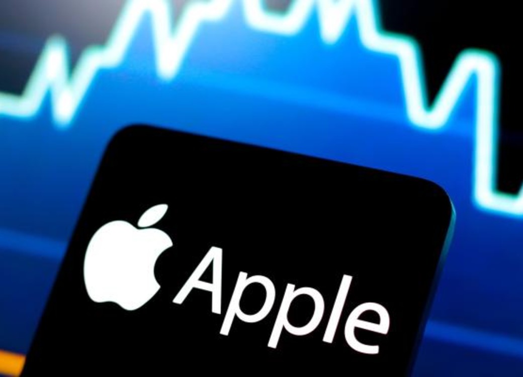 $320 Target Projected for Apple Stock 2025 Price Prediction (AAPL)