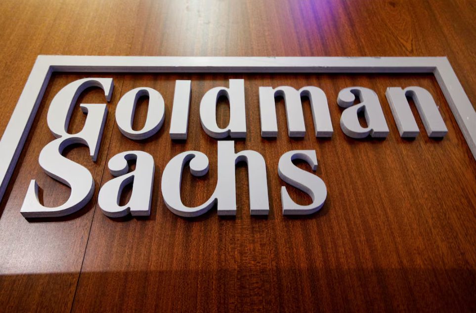 Goldman Sachs Lifts Alphabet (GOOGL) to $220 on AI, Cloud Momentum