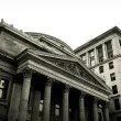 Central Banks Buy 166t Gold as BRICS Pushes De-Dollarization Forward