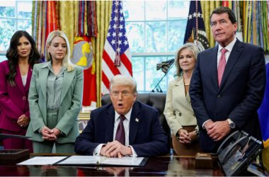 donald trump oval office pam bondi