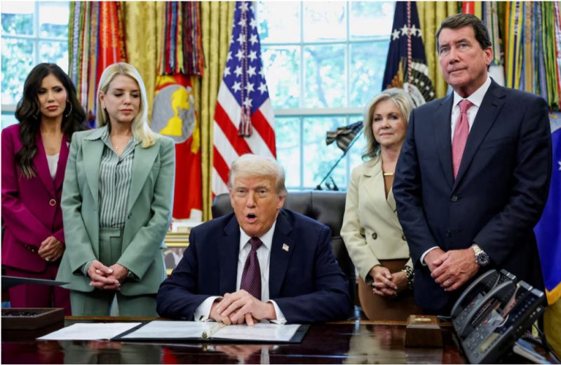 donald trump oval office pam bondi