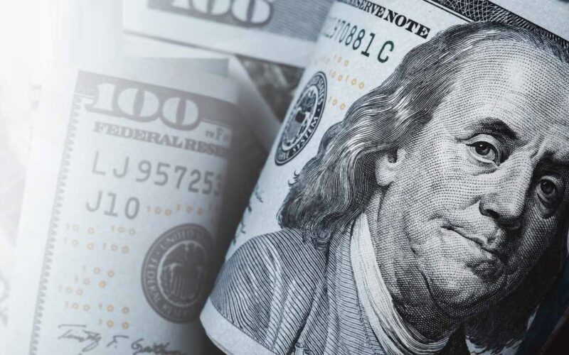 us dollar rolled bills