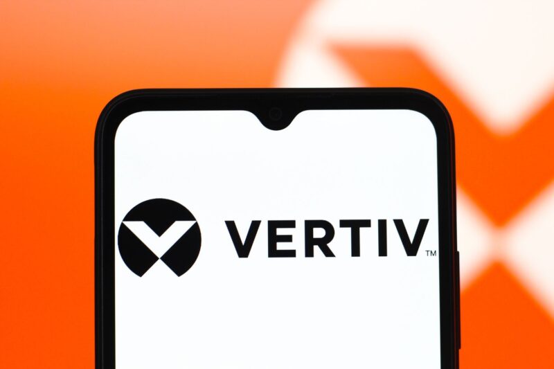 vertiv vrt stock