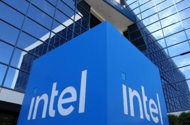 Intel Q1 Earnings Beat Sparks Strong Stock Surge