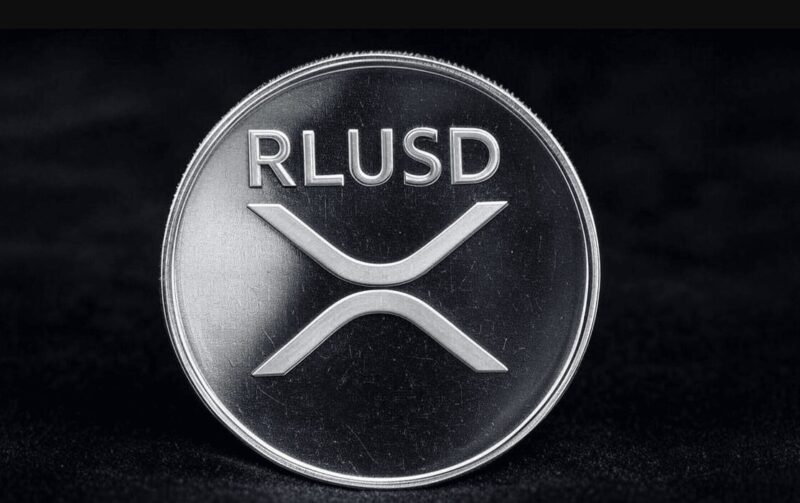 XRP Holders Urged to Watch as RLUSD Gains Institutional Ground