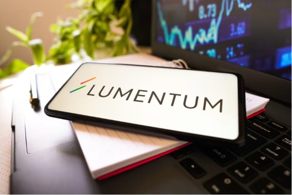 lumentum holdings lite stock