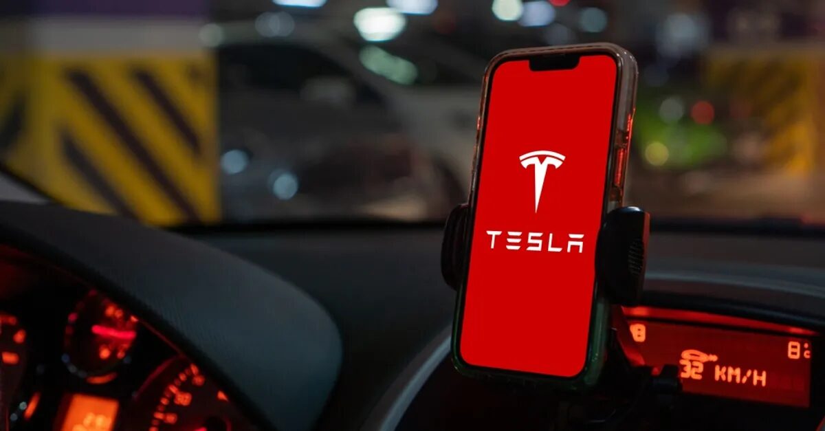 Tesla Stock Receives Outperform Rating With Price Target of $522